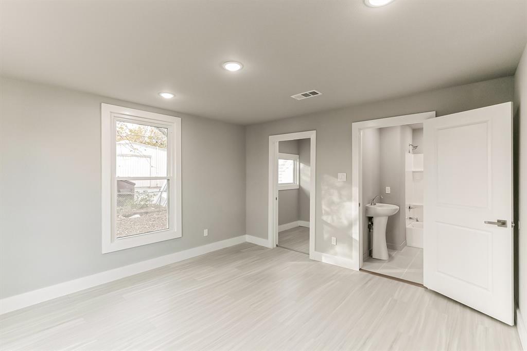1503 N Center Street Property Photo 7