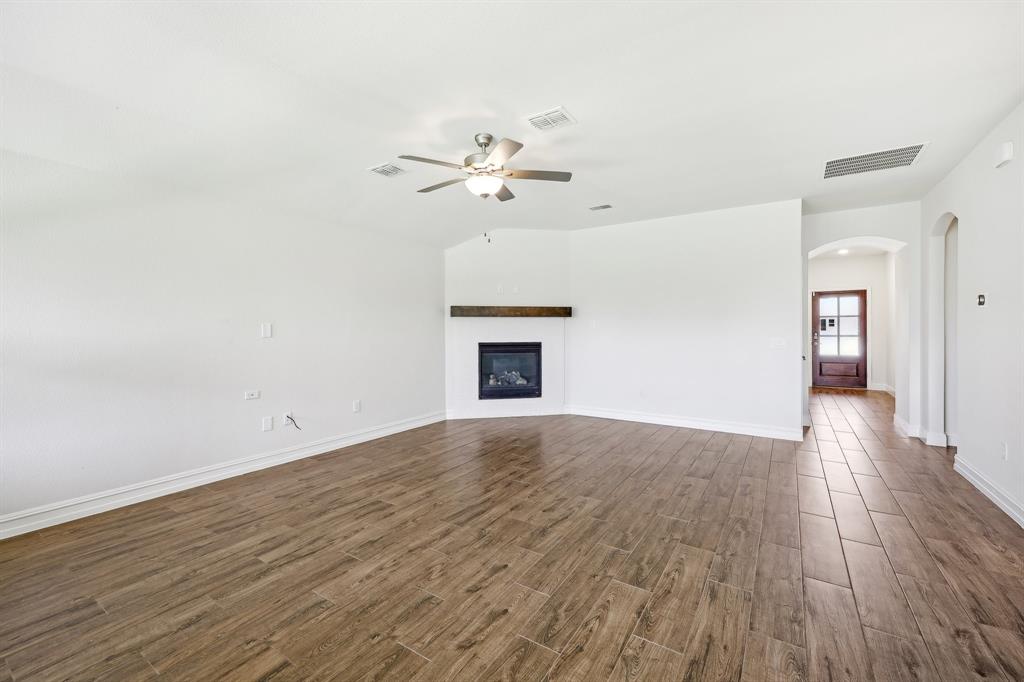 3008 Redbud Lane Property Photo 3