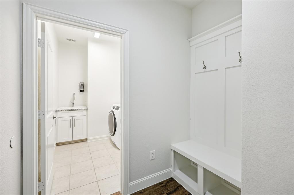 3008 Redbud Lane Property Photo 25