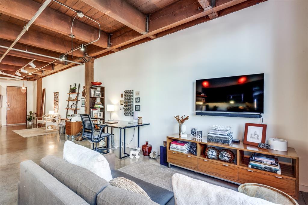 509 Elm Place Residence Condo Real Estate Listings Main Image