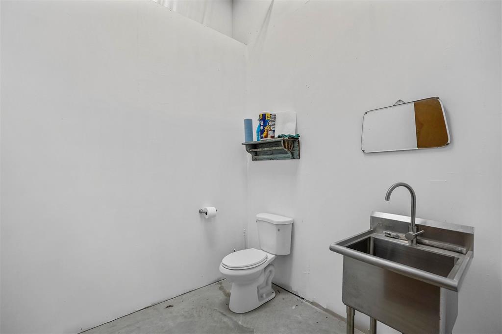 12446 State Highway 205 Property Photo 28