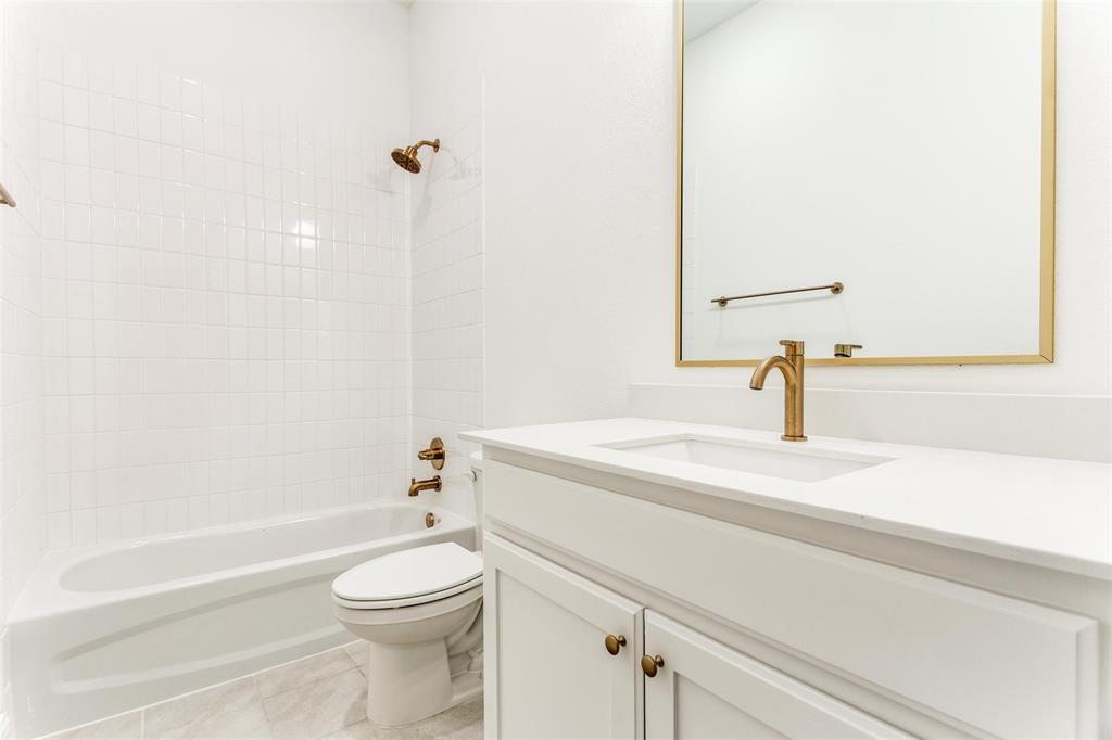 609 E Thoroughbred Property Photo 10