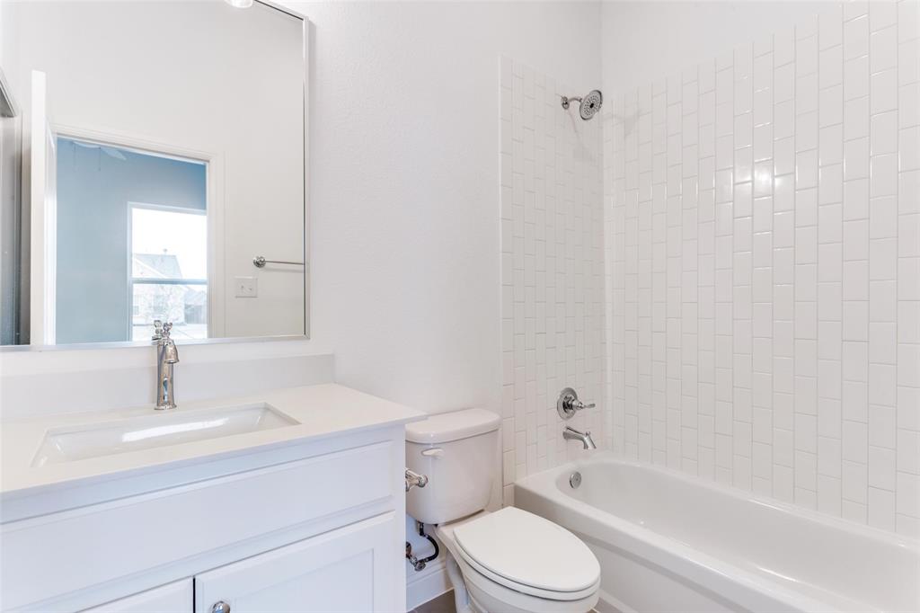 609 E Thoroughbred Property Photo 12