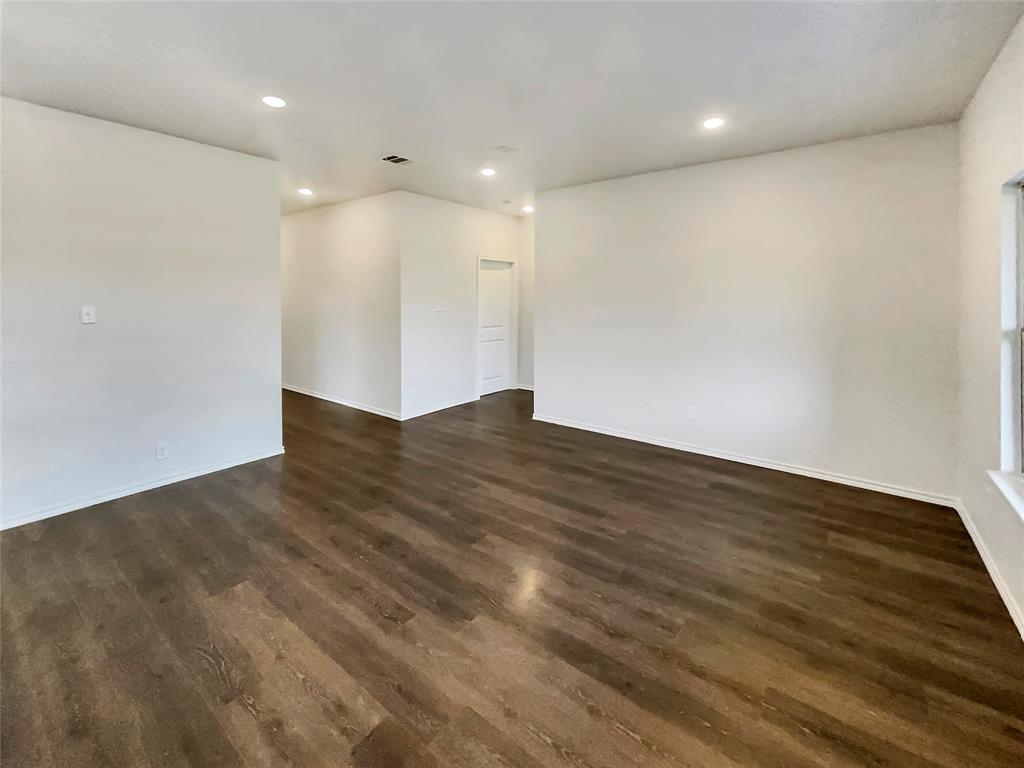 1319 Lowhill Drive Property Photo 3