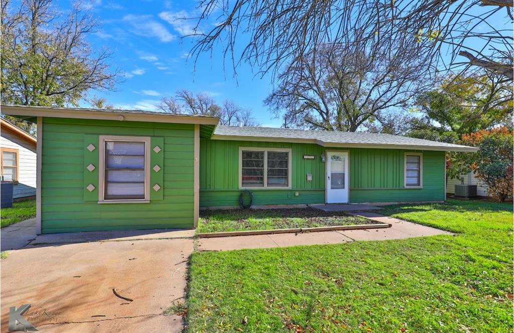 1181 Yorktown Drive Property Photo