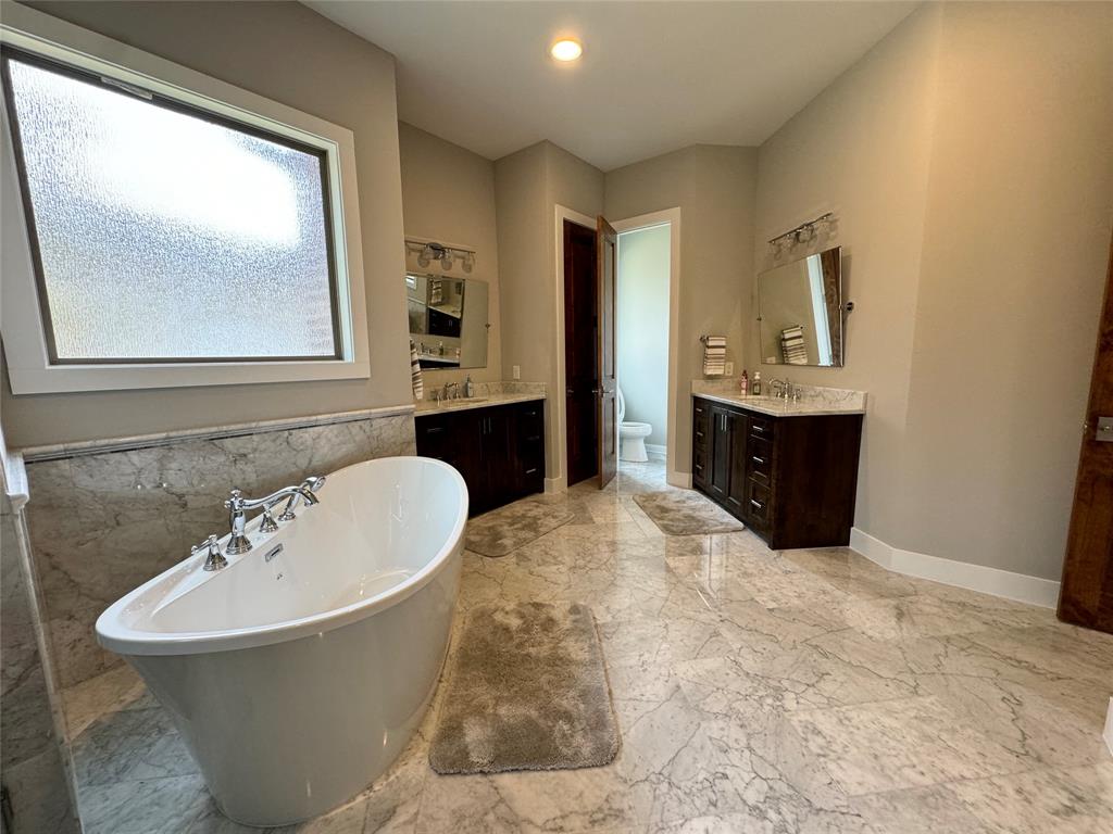474 Eagle Cove Circle Property Photo 9