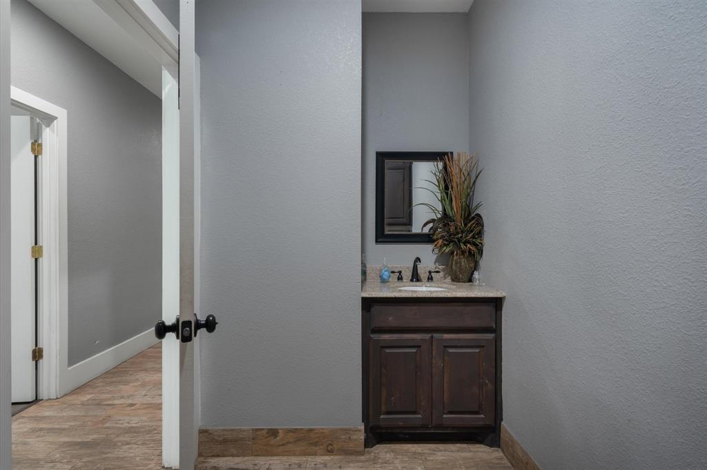 295 Ranch Trail Property Photo 7