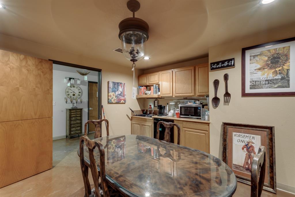 3535 Fort Worth Highway Property Photo 19