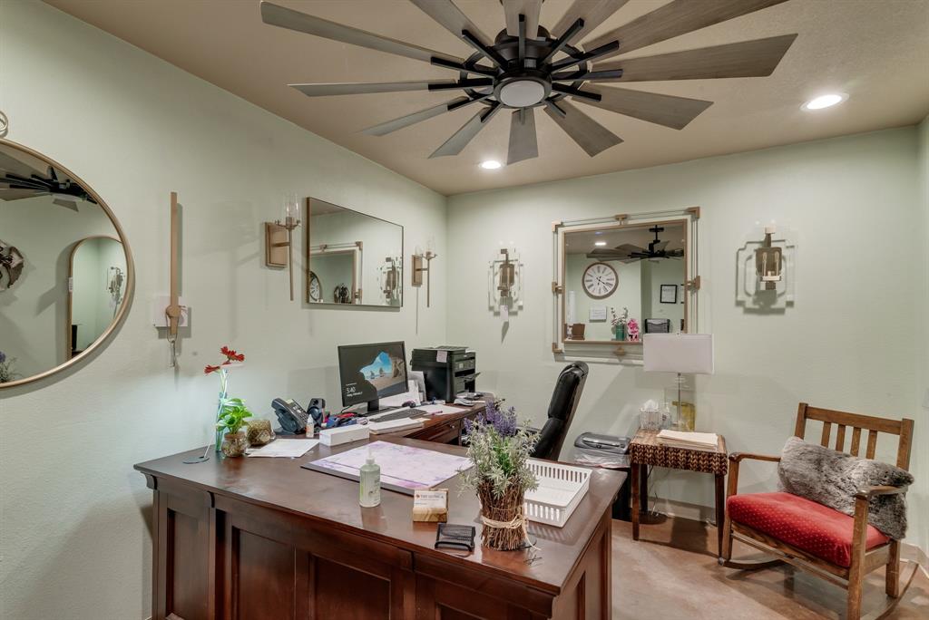 3535 Fort Worth Highway Property Photo 20