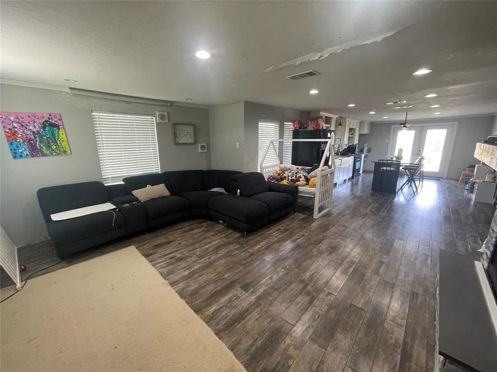 3193 Texas Highway 11 Property Photo 10