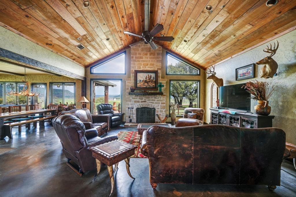 1084 Beddo Mountain Road Property Photo 10