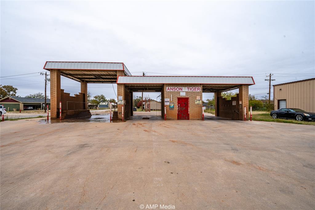 1432 17th Street Property Photo 6