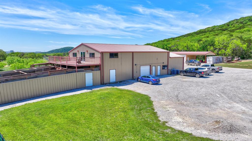 1175 Thornton Lane Property Photo