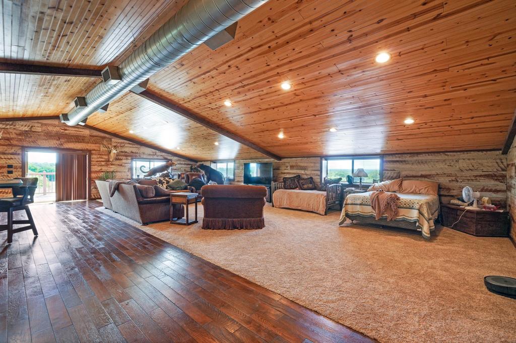 1175 Thornton Lane Property Photo 4