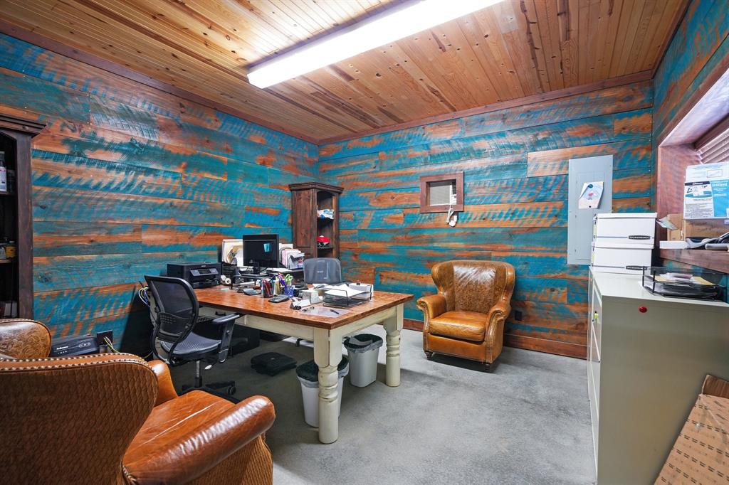 1175 Thornton Property Photo 32