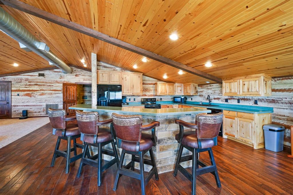 1175 Thornton Property Photo 36