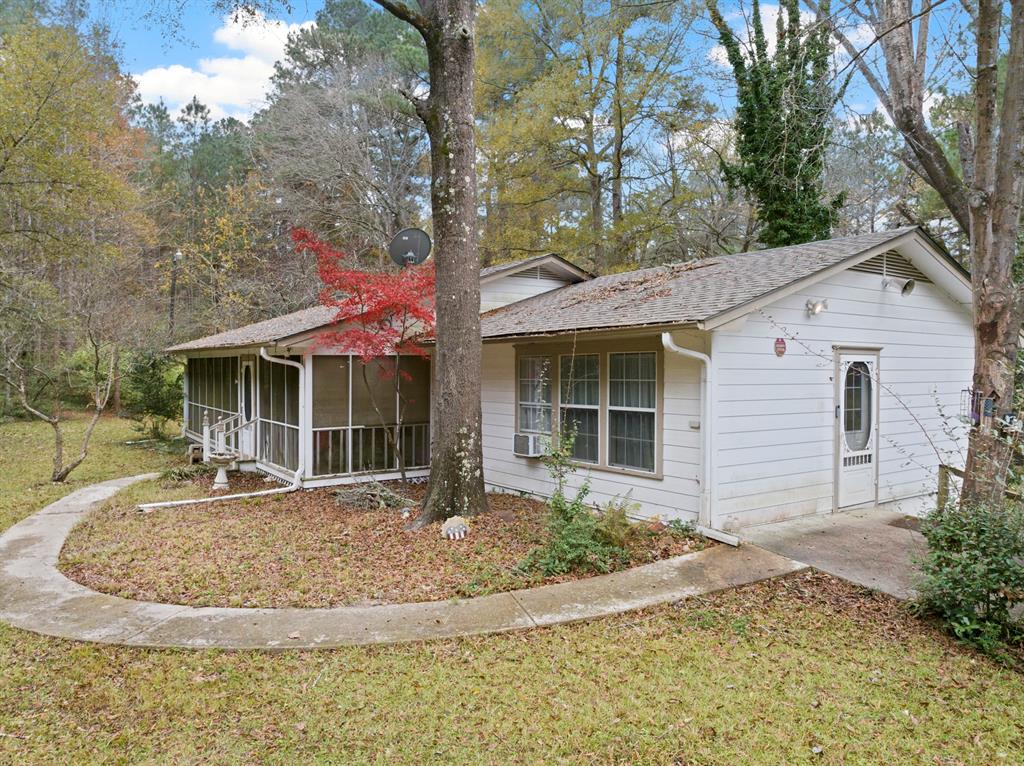 1487 County Road 2924 Property Photo