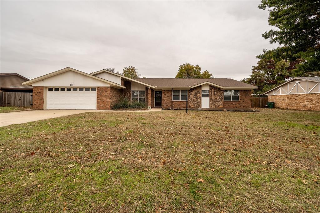 939 Tejas Drive Property Photo