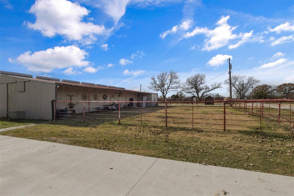 7168 Ensign Road Property Photo 12