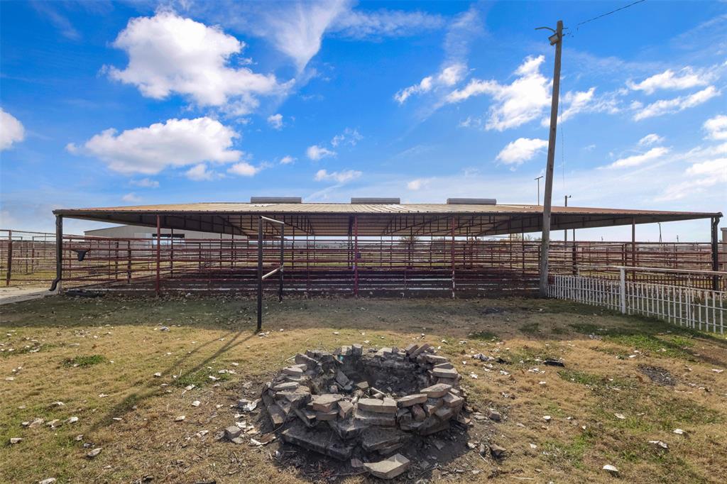 7168 Ensign Road Property Photo 14