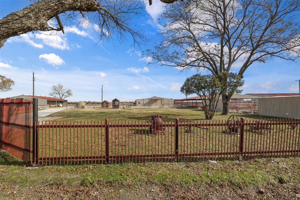 7168 Ensign Road Property Photo 27