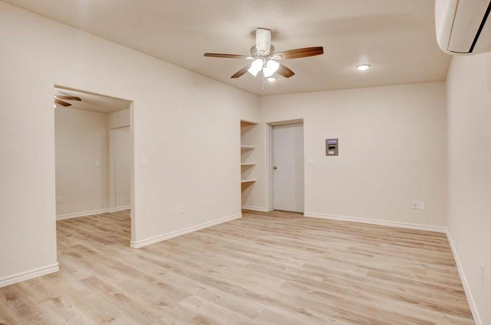 310 S Broadway Street Property Photo 12