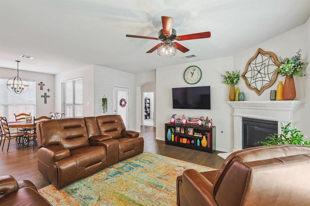 2133 Miramar Drive Property Photo 10
