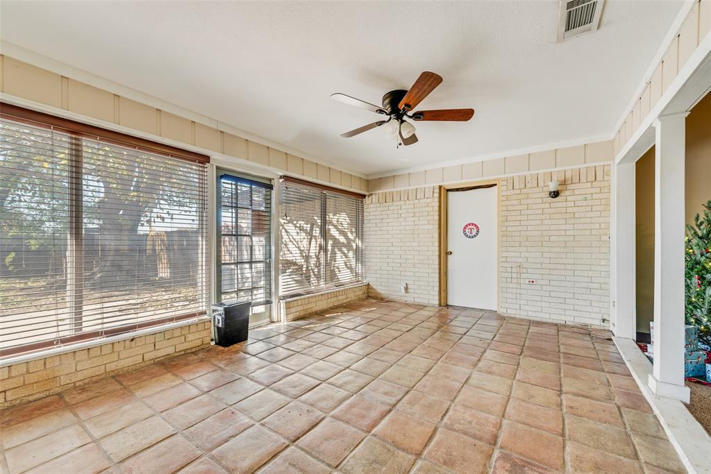 3401 Valley View Lane Property Photo 16