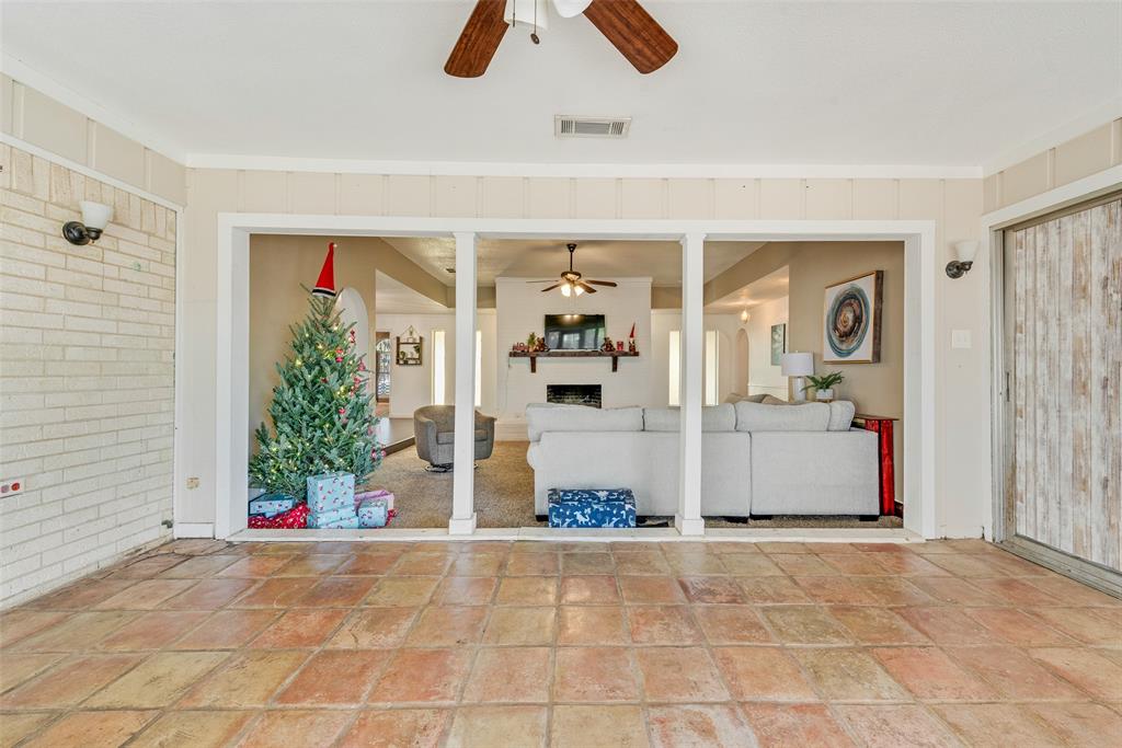3401 Valley View Lane Property Photo 17