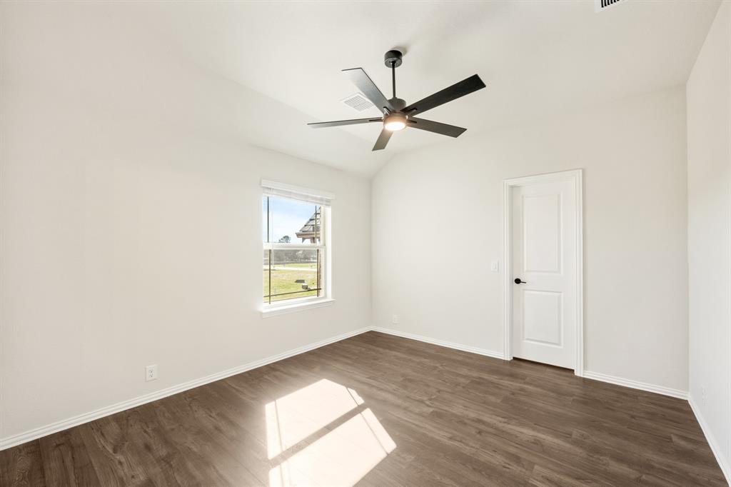 19 Osprey Street Property Photo 34