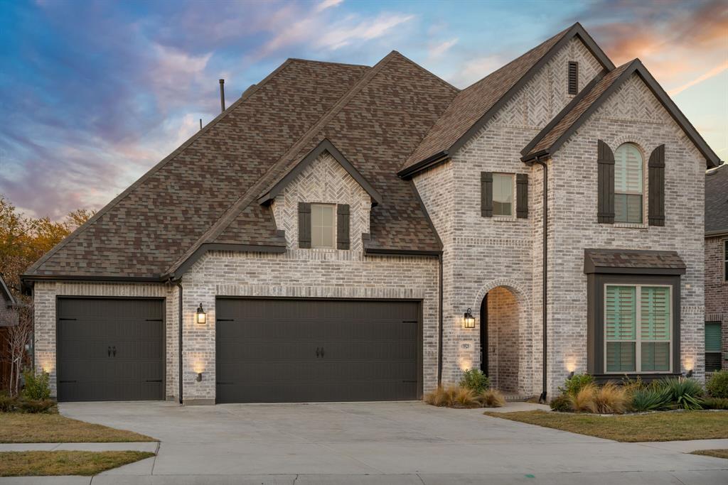 9525 Sunset Lane Property Photo 1