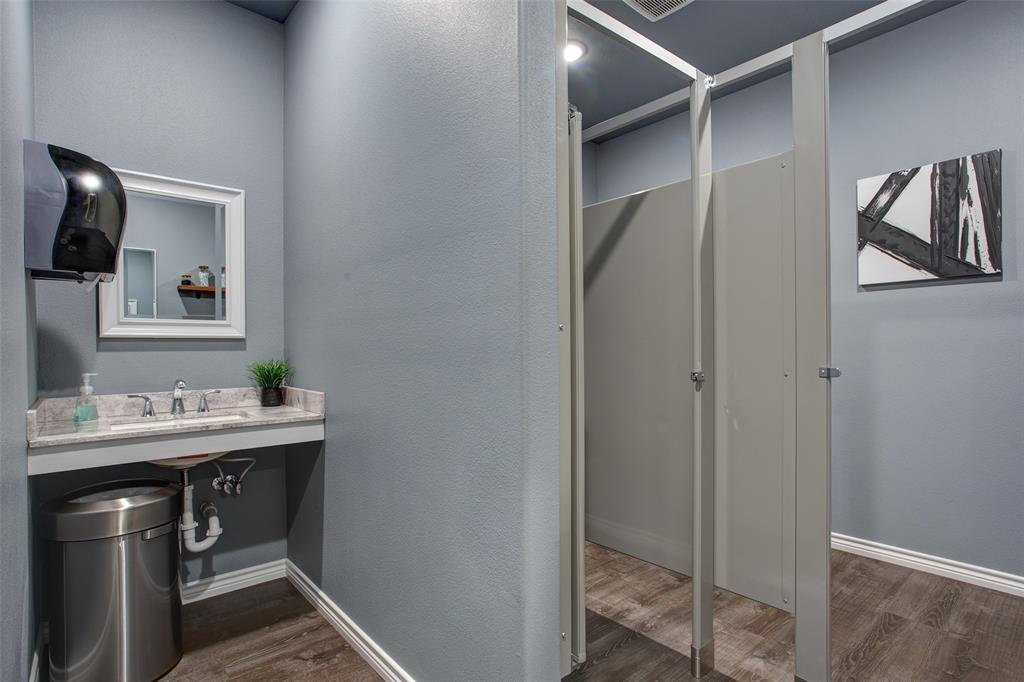 2420 Bob White Drive Property Photo 35