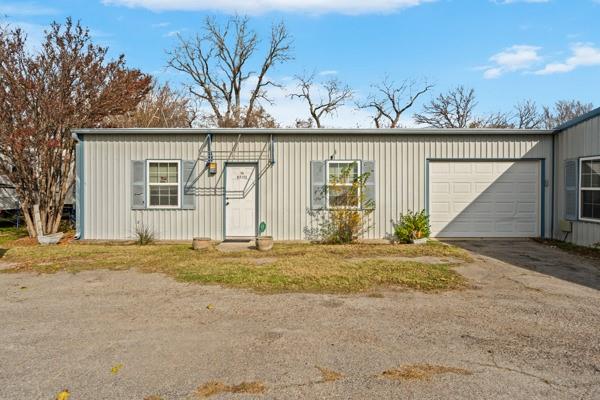 4861 E Highway 199 Property Photo 8