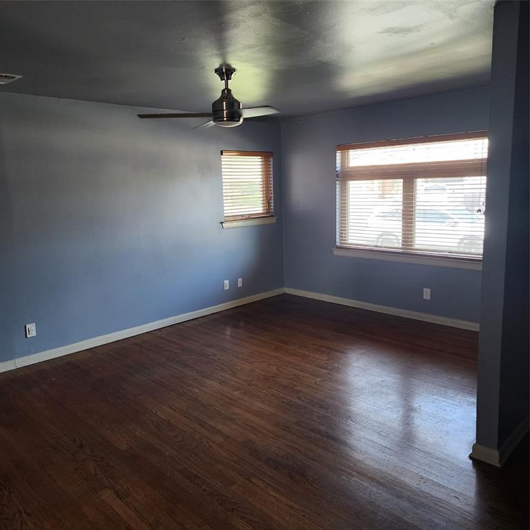 1807 Oak Tree Lane Property Photo 6
