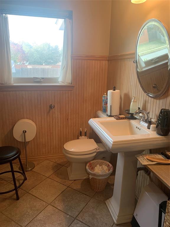 1807 Oak Tree Lane Property Photo 34