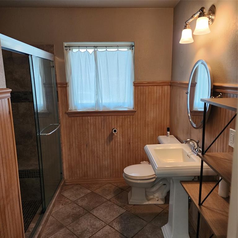1807 Oak Tree Lane Property Photo 35