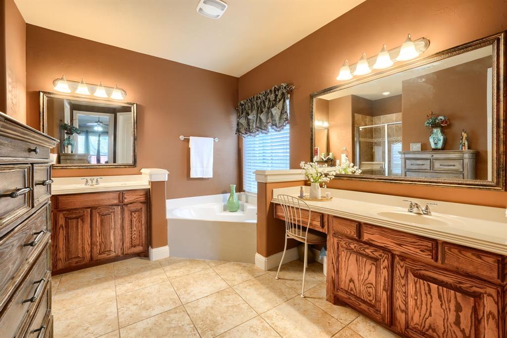 505 Denton Creek Drive Property Photo 14
