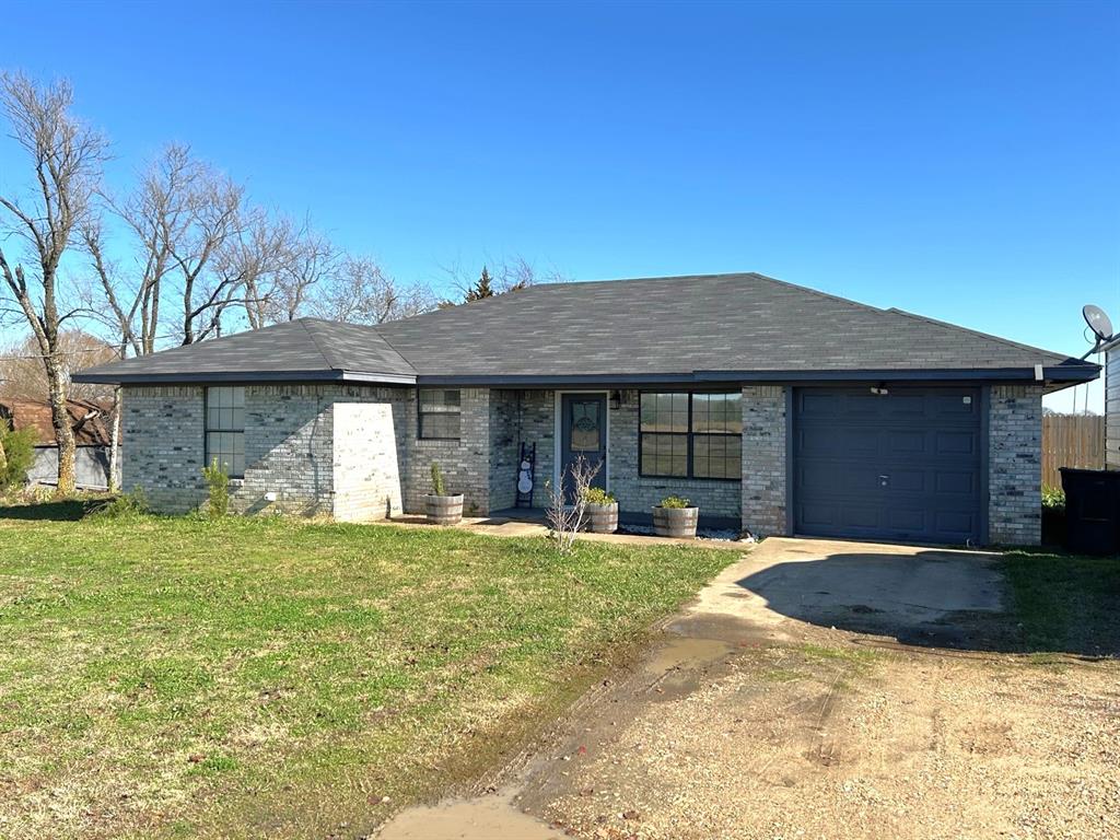 399 Farm Road 38 Property Photo
