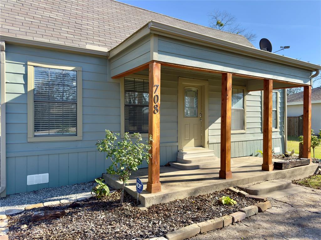 708 N Us Highway 69 Property Photo 1