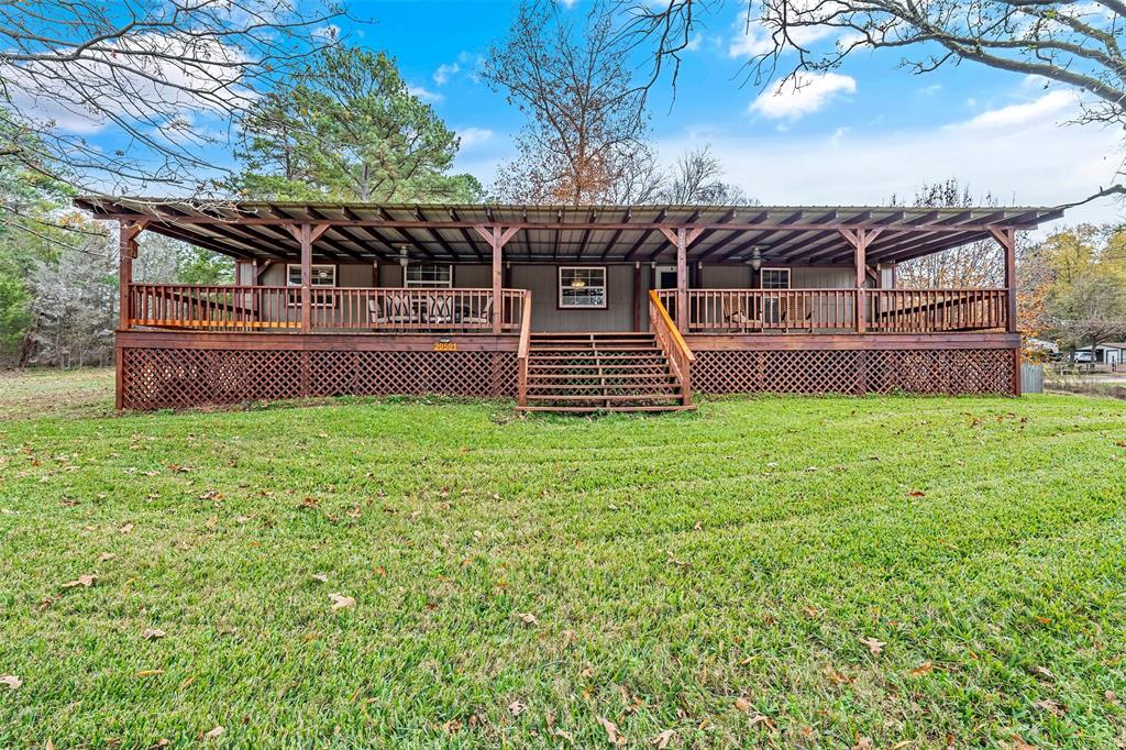 20501 Shore Breeze Drive Property Photo 2