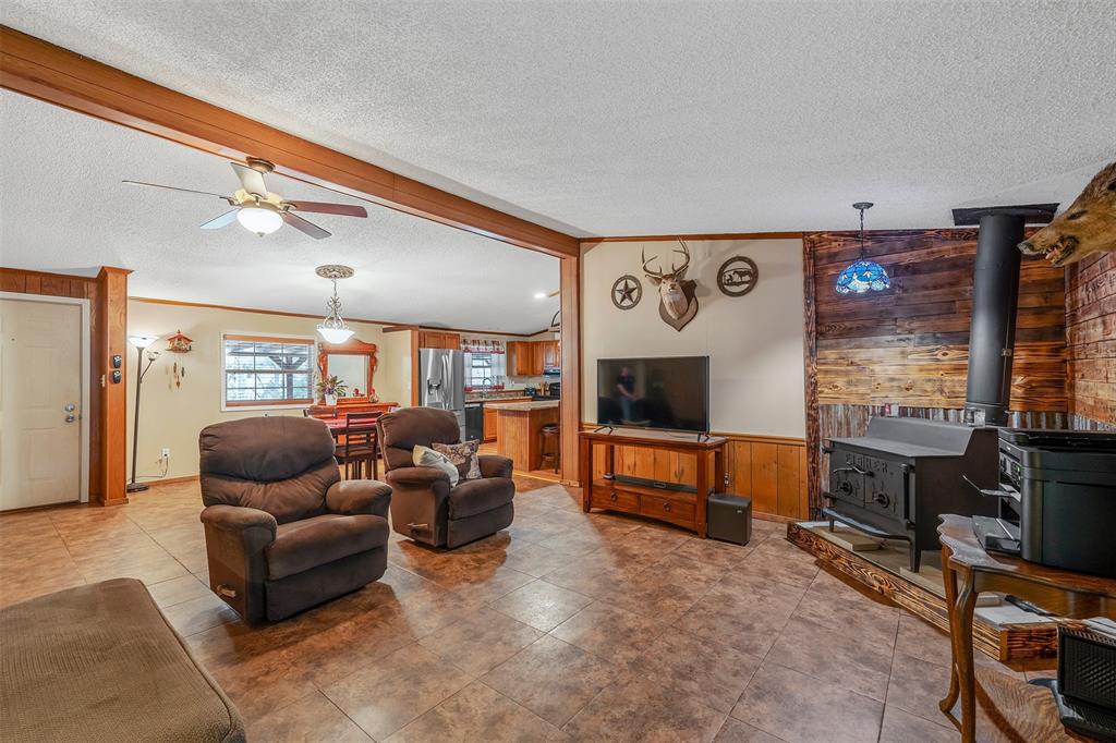 20501 Shore Breeze Drive Property Photo 6