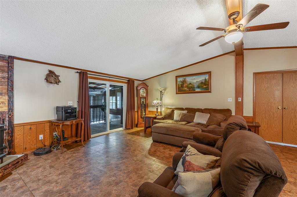 20501 Shore Breeze Drive Property Photo 7