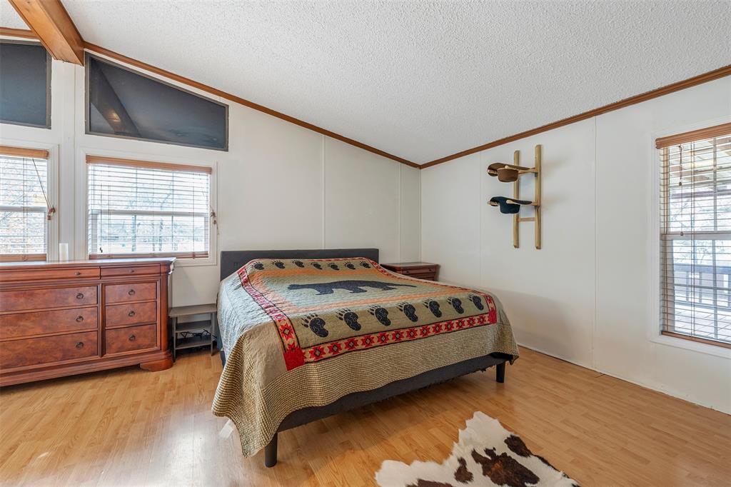 20501 Shore Breeze Drive Property Photo 15