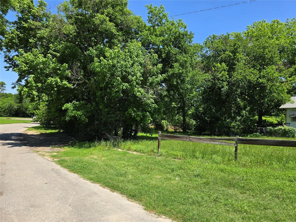 2203 Rockefeller Boulevard Property Photo 5