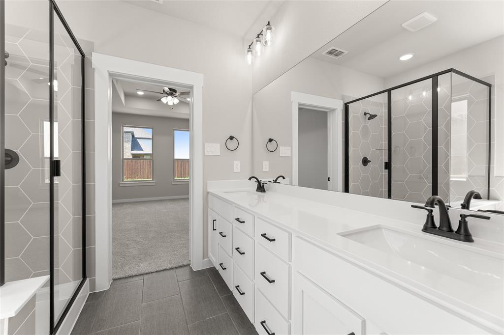 1115 Rothland Property Photo 13