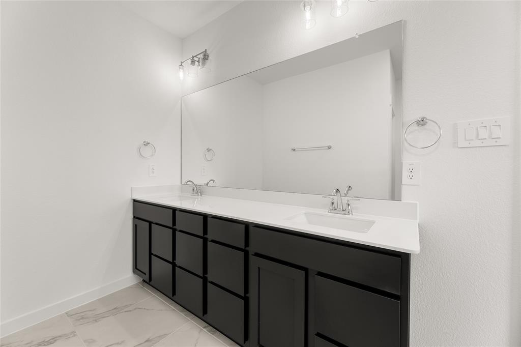 1239 Rothland Property Photo 15