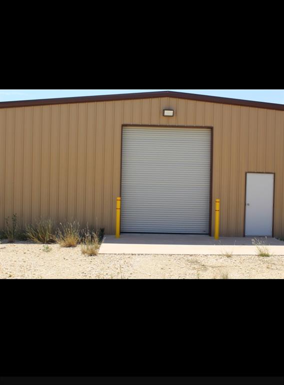 3210 W Broadway Street Property Photo 3