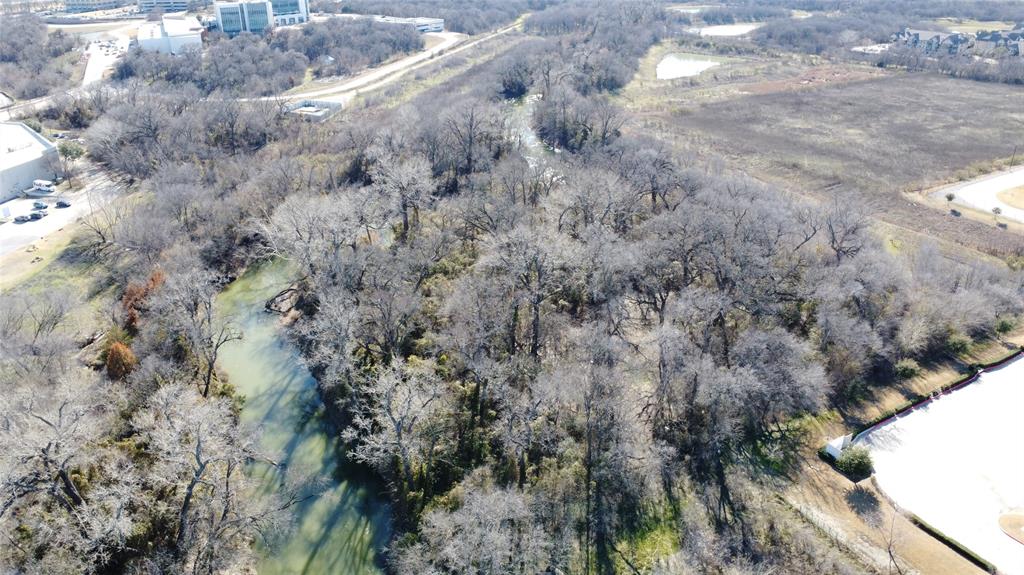 4215 Lakeside Parkway Property Photo 3