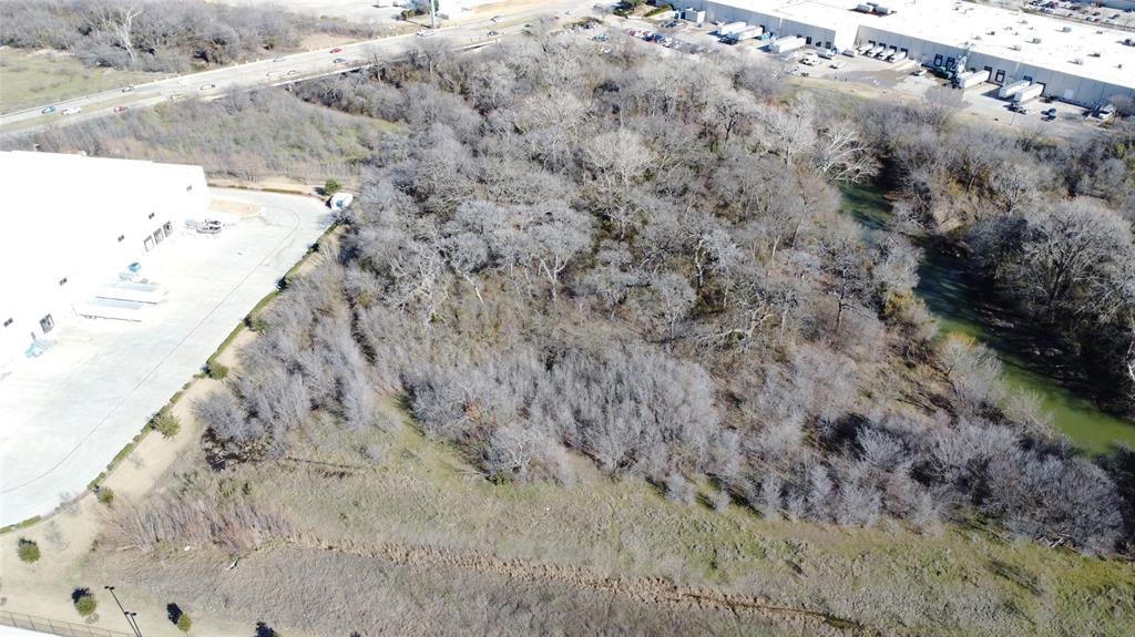 4215 Lakeside Parkway Property Photo 7