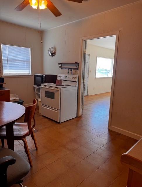 1108 E Hall Street Property Photo 7